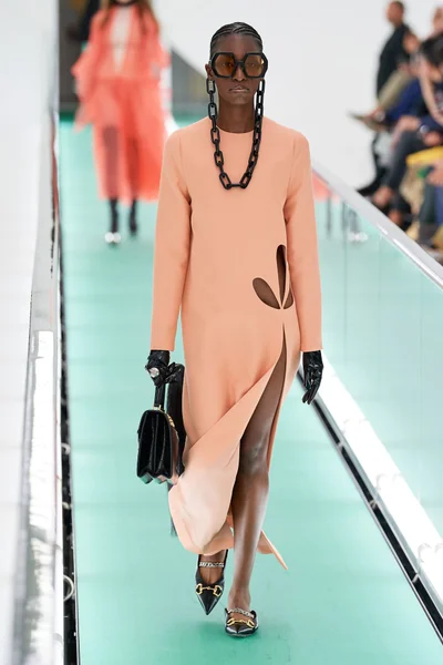 Look 43